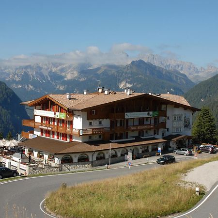 Hotel Bellavista Canazei Extérieur photo