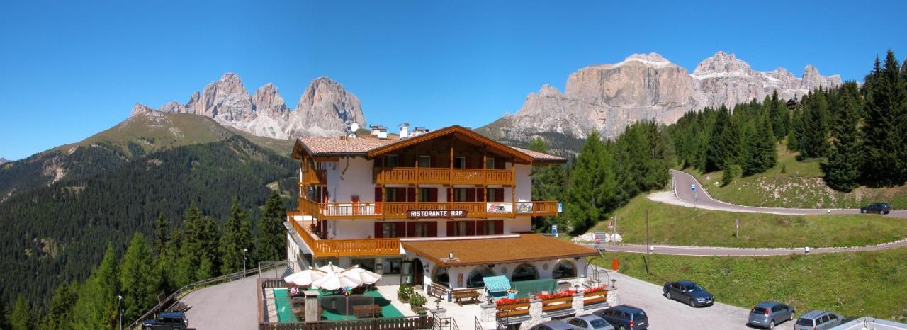 Hotel Bellavista Canazei Extérieur photo