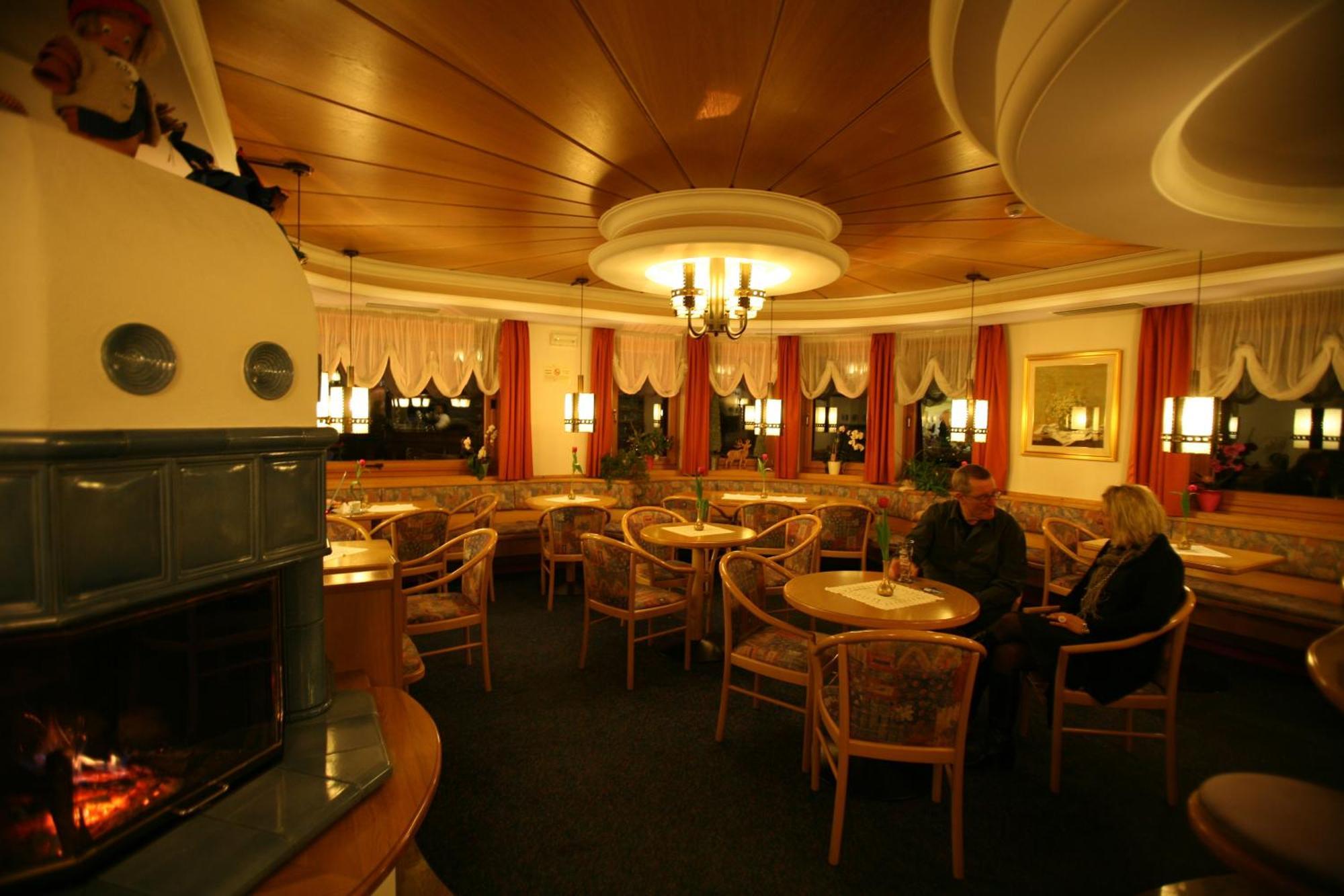 Hotel Bellavista Canazei Extérieur photo